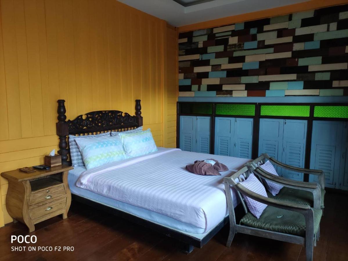 Tamarind Guesthouse Аюттхая Экстерьер фото