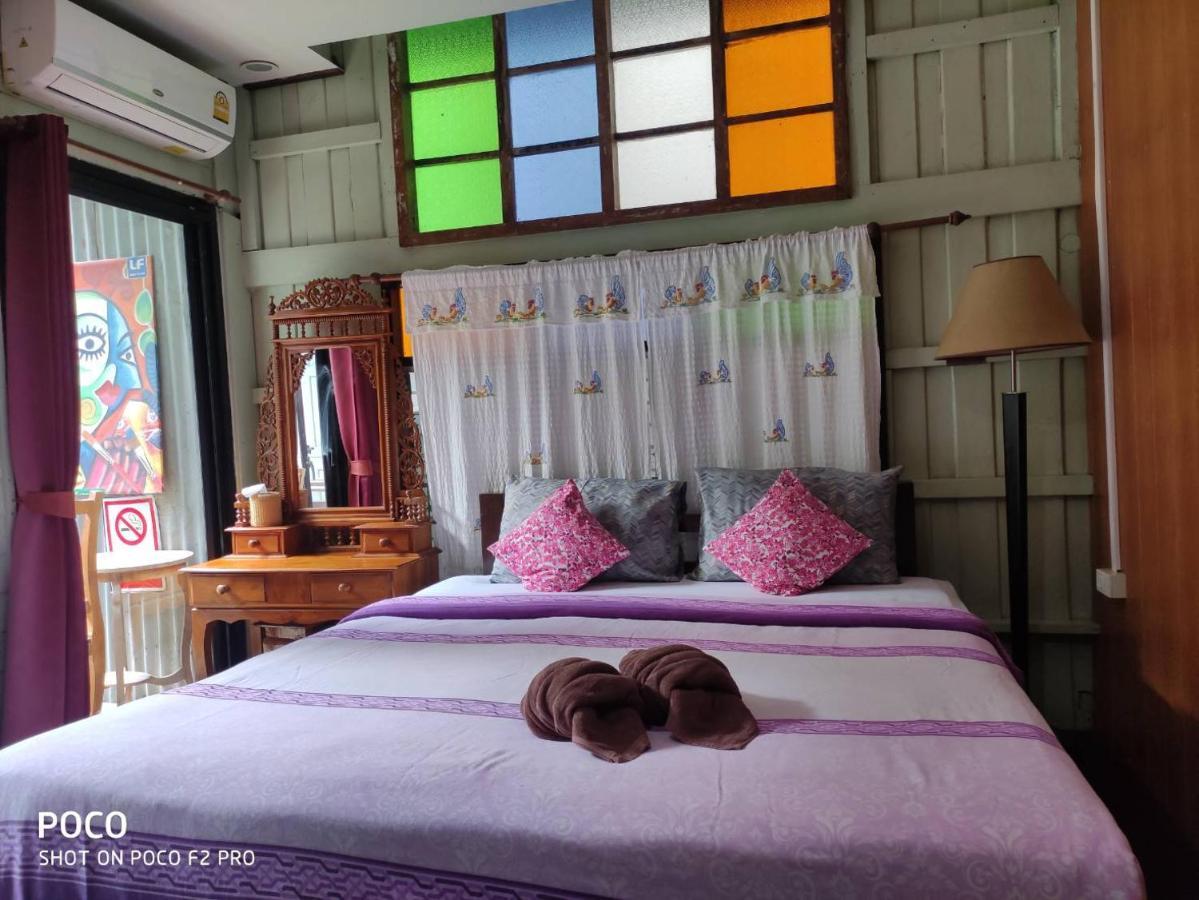 Tamarind Guesthouse Аюттхая Экстерьер фото