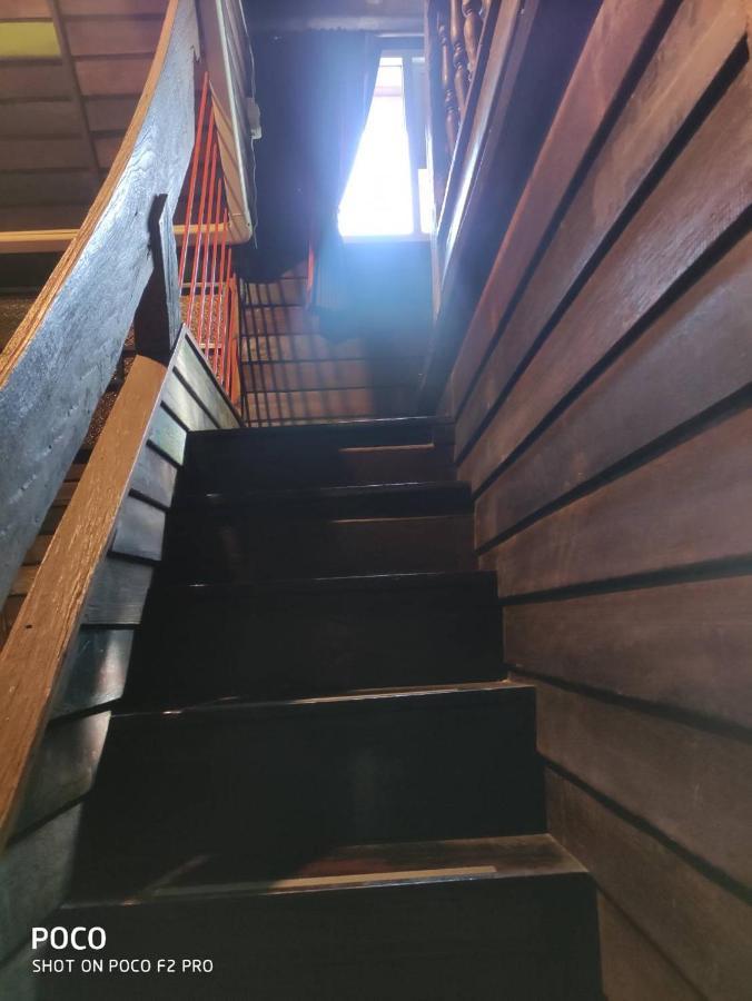 Tamarind Guesthouse Аюттхая Экстерьер фото