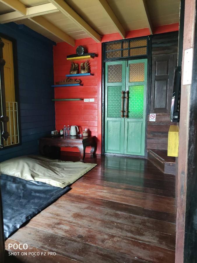 Tamarind Guesthouse Аюттхая Экстерьер фото