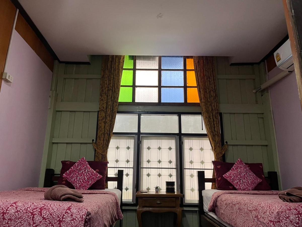 Tamarind Guesthouse Аюттхая Экстерьер фото